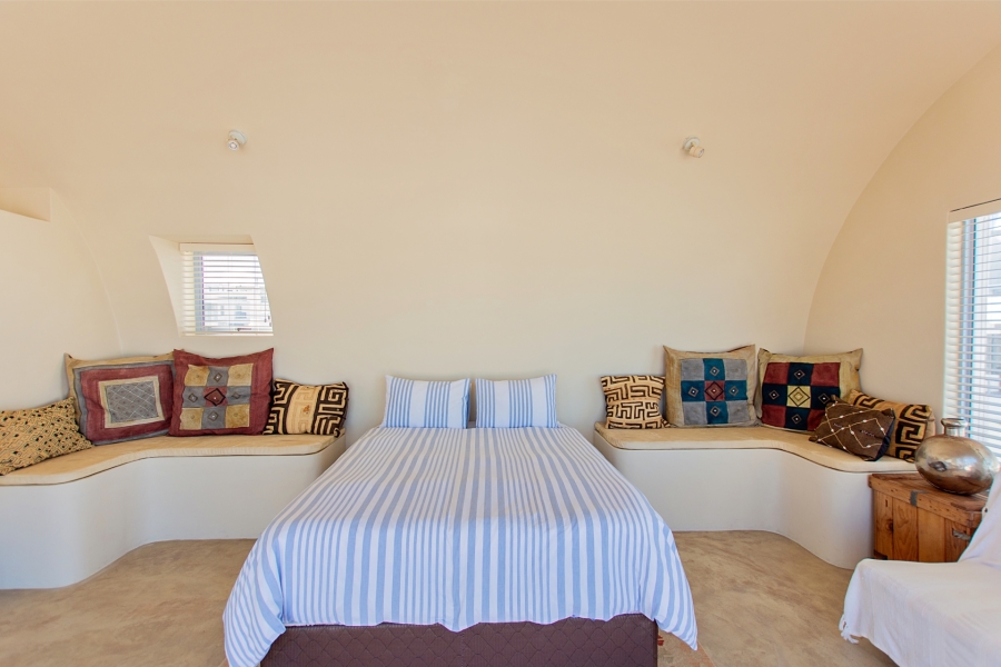 6 Bedroom Property for Sale in Paradise Beach Western Cape
